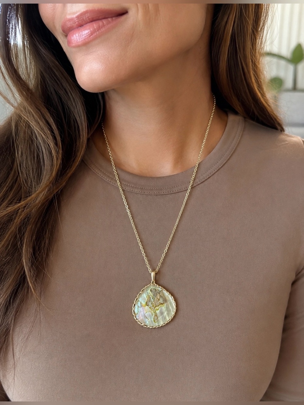 Kendra Scott Carole Abalone Shell Gold Long Pendant Necklace